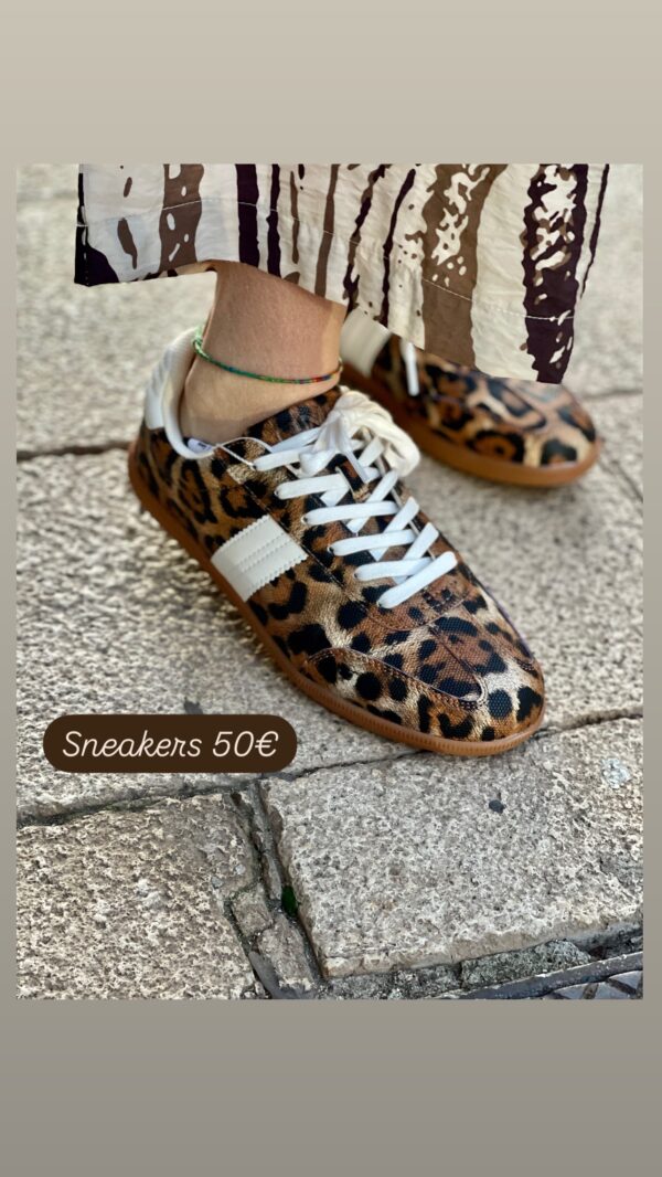 Sneaker