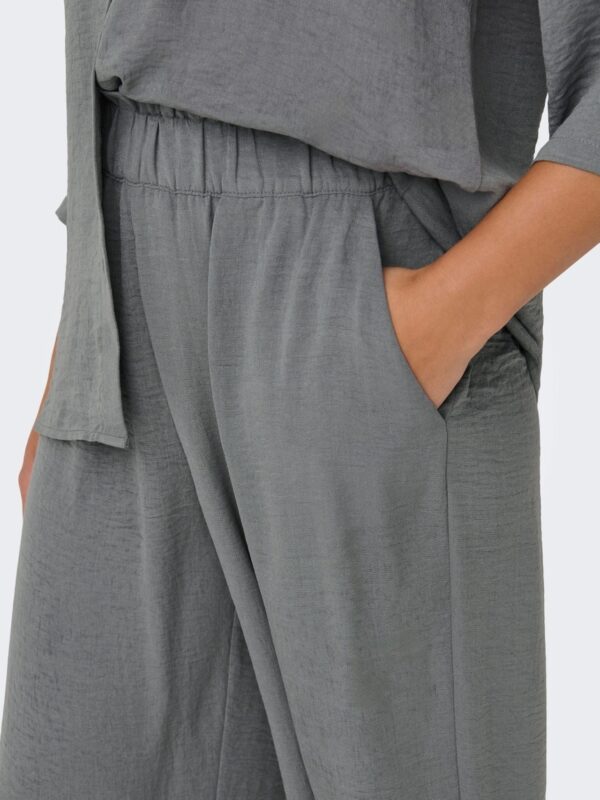 Pantalone - immagine 2